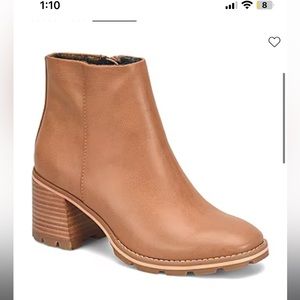 Dark brown heeled bootie